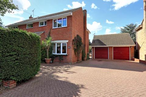 4 bedroom detached house for sale, Mell Road, Tollesbury
