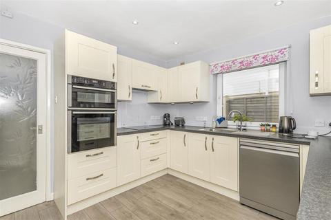 undefined, Heath Gardens, Coalpit Heath BS36