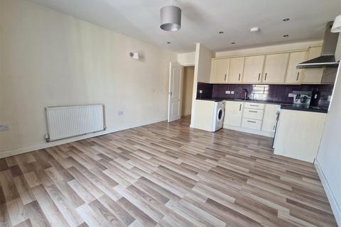 1 bedroom flat to rent, Union Road, New Mills, High Peak