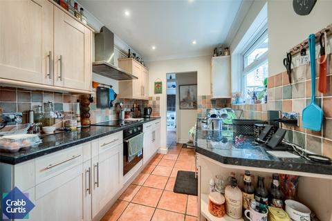 2 bedroom end of terrace house for sale, East Grove, Leamington Spa, Warwickshire, CV31