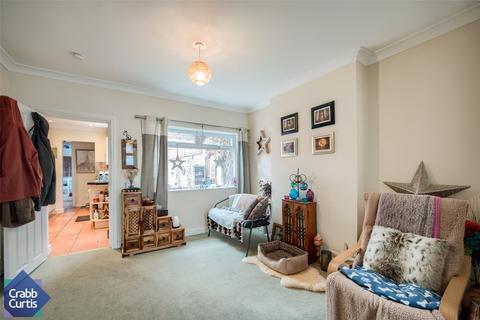 2 bedroom end of terrace house for sale, East Grove, Leamington Spa, Warwickshire, CV31