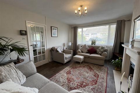 2 bedroom semi-detached bungalow for sale, Markfield Crescent, Bradford BD12