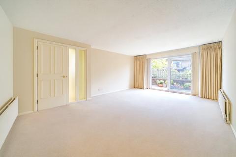 3 bedroom apartment for sale, Paveley Drive,, Morgans Walk, Battersea.