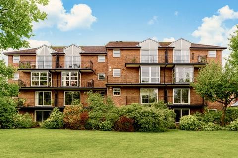 3 bedroom apartment for sale, Paveley Drive,, Morgans Walk, Battersea.