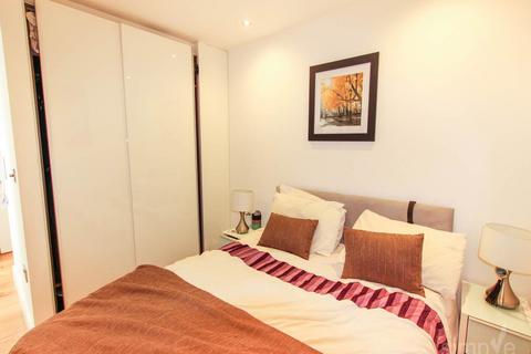 Studio to rent, Station Road , Hayes , Middlesex