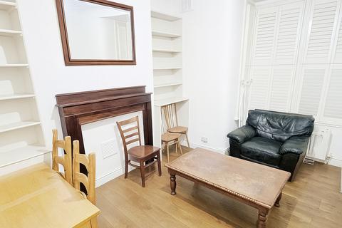 1 bedroom flat to rent, London SW11