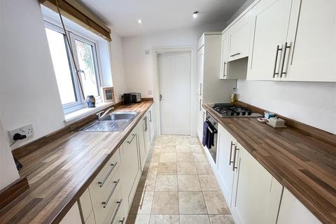 3 bedroom semi-detached house for sale, Shaftesbury Road, Wilton SP2