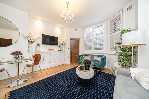 undefined, Sloane Gardens, London SW1W