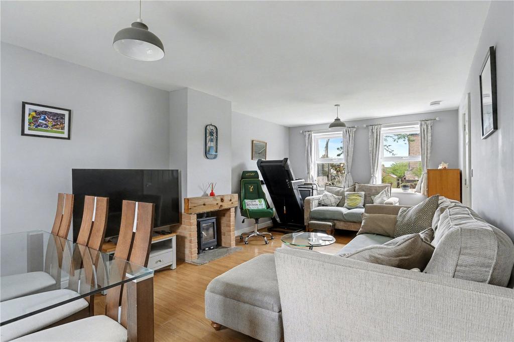 Living/Dining Room