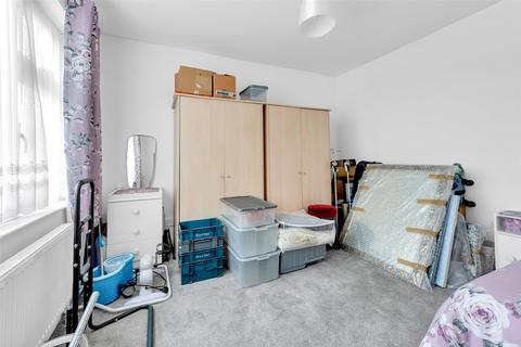 3 bedroom bungalow for sale, Powys Close, Bexleyheath, Kent, DA7