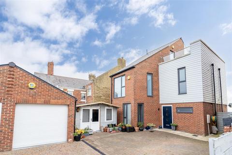 4 bedroom detached house for sale, Promenade View, Newbiggin-By-The-Sea