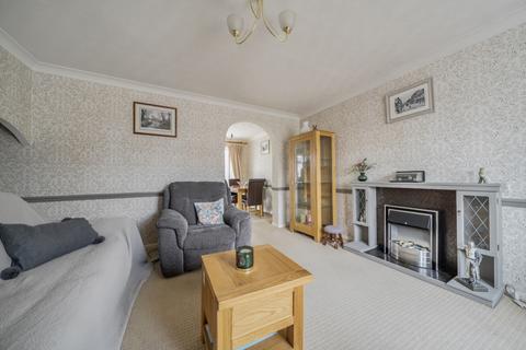 3 bedroom semi-detached house for sale, Sandhurst Crescent, Sleaford, Lincolnshire, NG34
