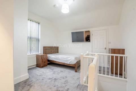 undefined, ENSUITE ROOMS PYM STREET NOTTINGHAM