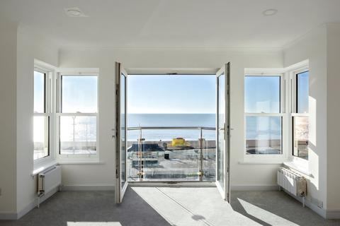 3 bedroom apartment for sale, Kings Road, Brighton BN1