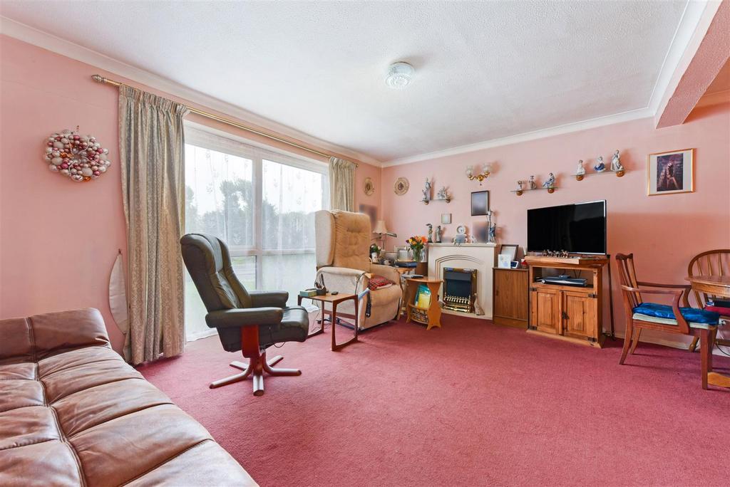Sitting/Dining Room