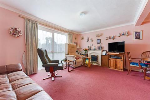 3 bedroom detached house for sale, Farnhurst Road, Barnham