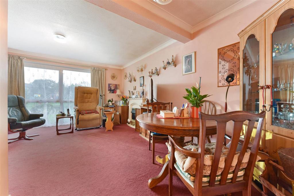 Sitting/Dining Room