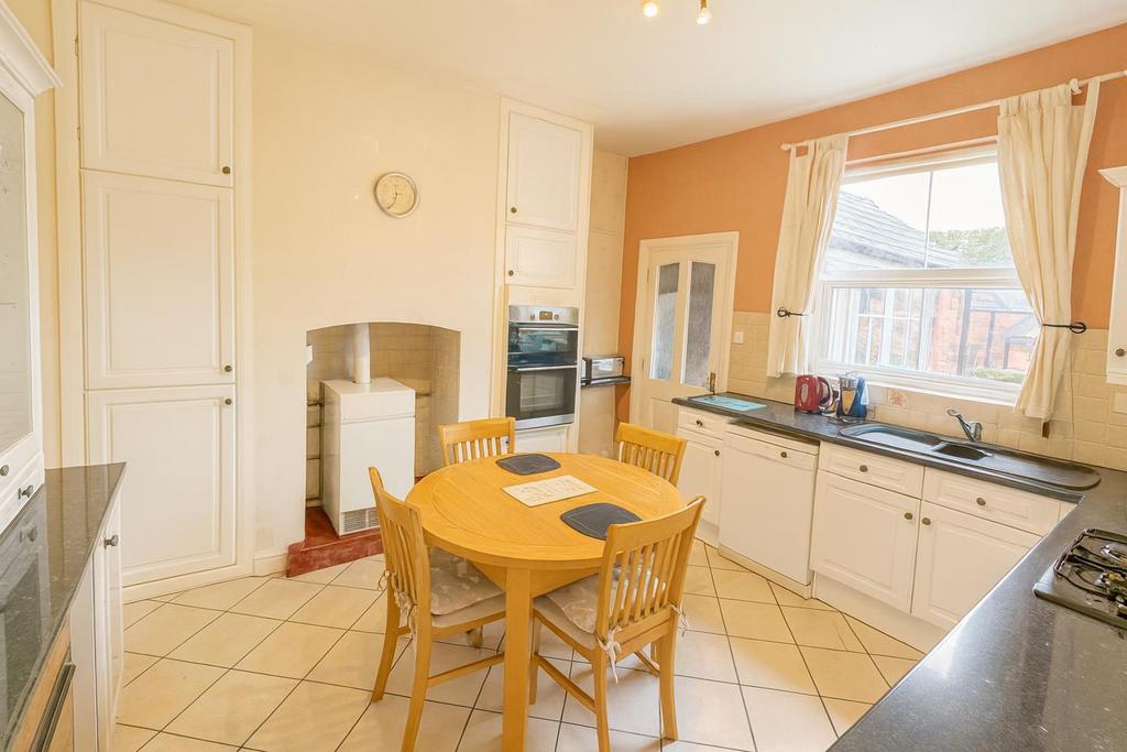 Kitchen Breakfast Room