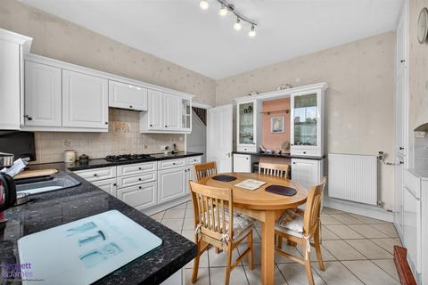 undefined, Greenhill, Evesham