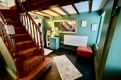 1 bedroom detached house for sale, Gyrn Goch, Caernarfon