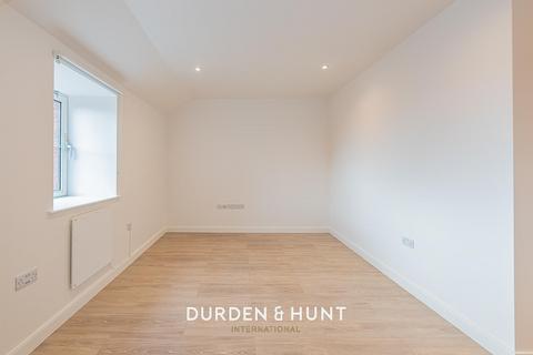undefined, High Street, Hornchurch, RM12