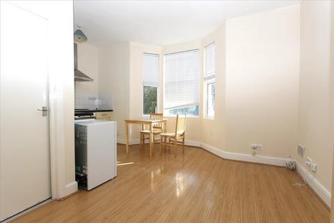 1 bedroom flat to rent, Fairfield Road, London, N18