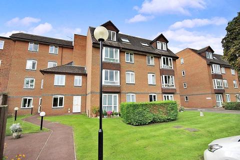 1 bedroom apartment for sale, Kingston Lodge, New Malden KT3