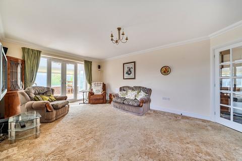 3 bedroom bungalow for sale, Solent Road, Hampshire PO14