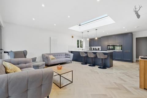 undefined, Lynceley Grange, Epping