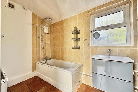 3 bedroom semi-detached house for sale, Marsh Road, Burnham-On-Crouch
