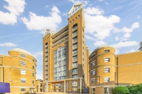 Coral Row, London SW11