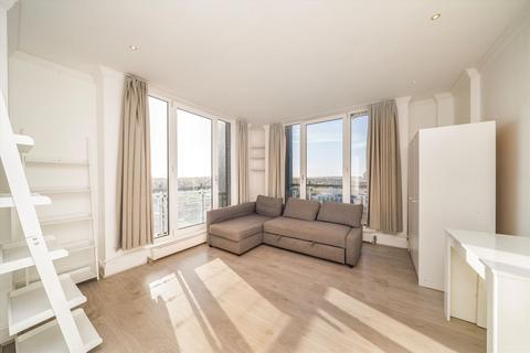 2 bedroom flat to rent, Coral Row, London SW11