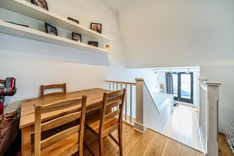 1 bedroom flat for sale, Rookstone Road, Tooting, London, SW17