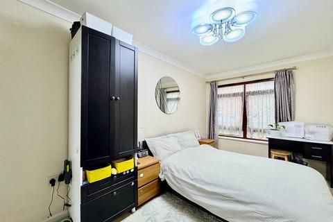 undefined, 5 Atlas Crescent, Edgware, HA8