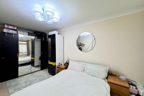 undefined, 5 Atlas Crescent, Edgware, HA8