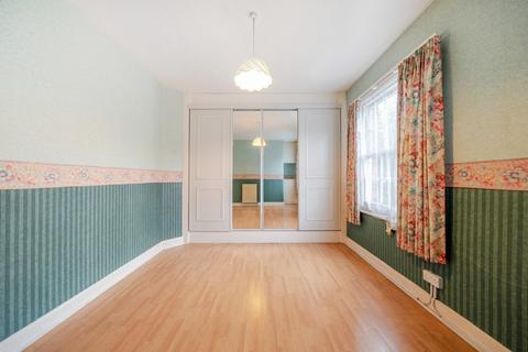 2 bedroom terraced house for sale, Reform Street, London, SW11
