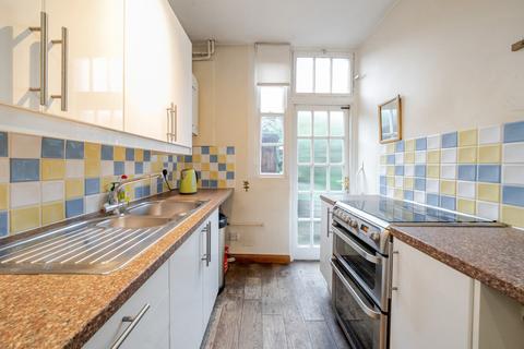 2 bedroom terraced house for sale, Reform Street, London, SW11