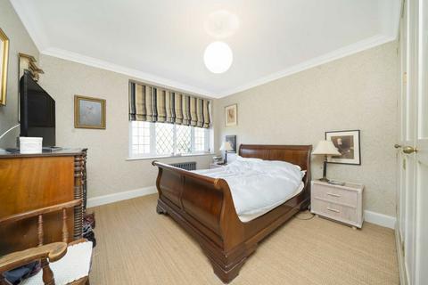 4 bedroom flat for sale, Finchley Road, London NW2