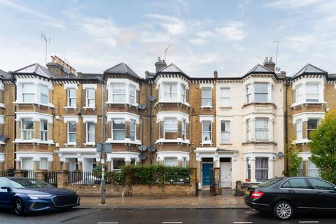 Warriner Gardens, Battersea Park, London, SW11
