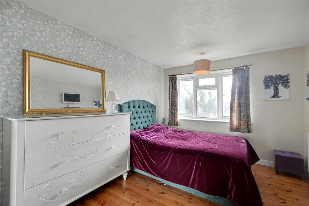 Bedroom 1 1.jpeg
