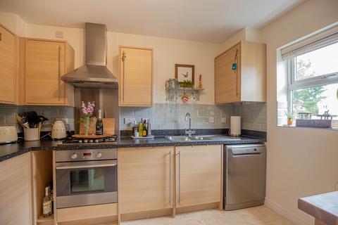 3 bedroom end of terrace house for sale, Avenue De Gien, Malmesbury, SN16