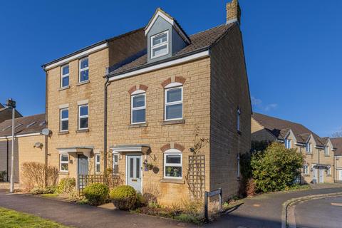 Avenue De Gien, Malmesbury, SN16