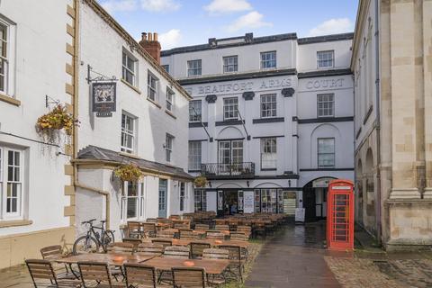 2 bedroom flat for sale, Beaufort Arms Court, Monmouth