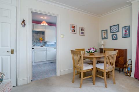 2 bedroom flat for sale, Beaufort Arms Court, Monmouth