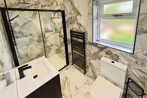 122 Great North Road, Woodlands, Doncaster, DN6 7HT