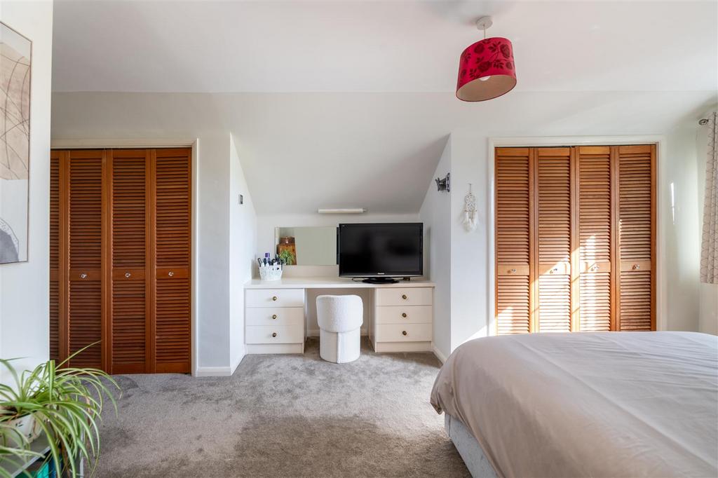 The Oaks internals-3.jpg