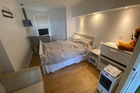 undefined, Fore Street, Shaldon, TQ14