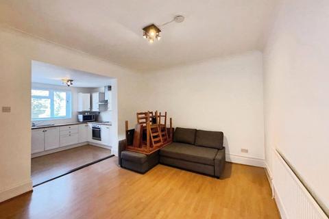 1 bedroom apartment to rent, York Road, Woking, Surrey, GU22
