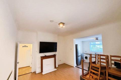 1 bedroom apartment to rent, York Road, Woking, Surrey, GU22