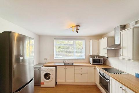 1 bedroom apartment to rent, York Road, Woking, Surrey, GU22